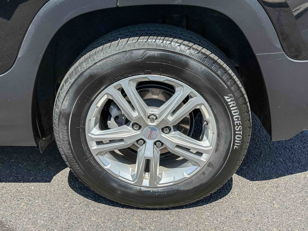 Used 2024 GMC Terrain SLE AWD/4WD image 10
