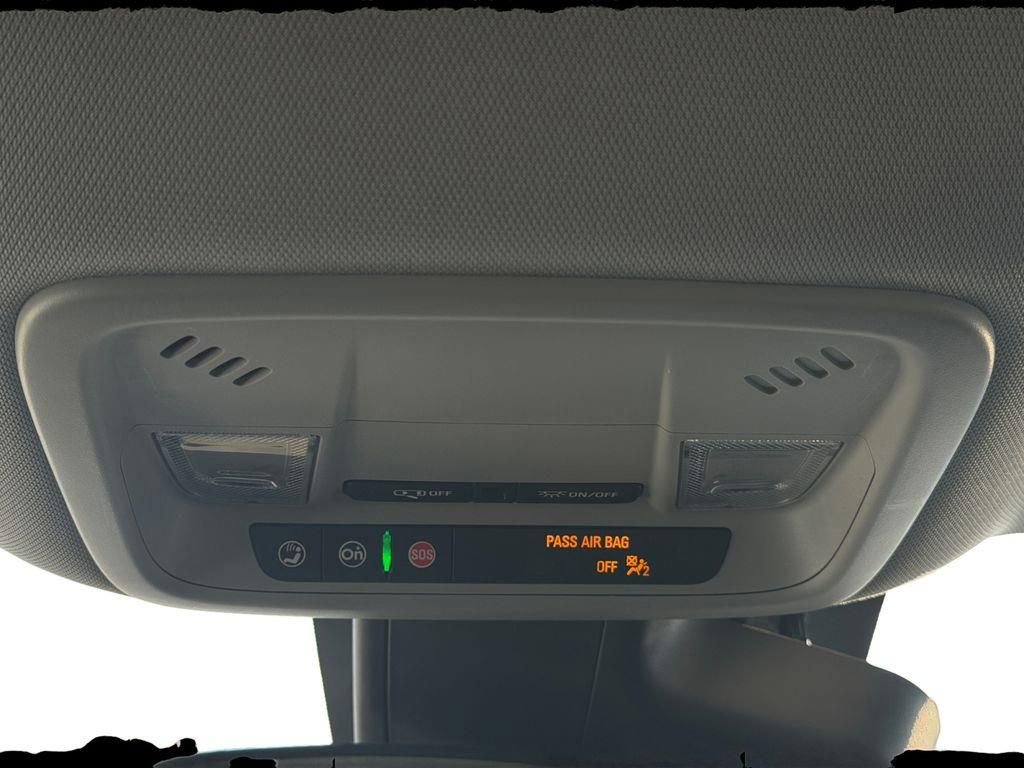 Used 2023 Chevrolet Malibu LT w/ Redline Edition image 15