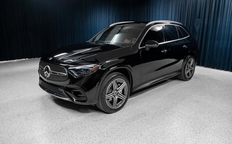 Certified 2023 Mercedes-Benz GLC 300 image 1