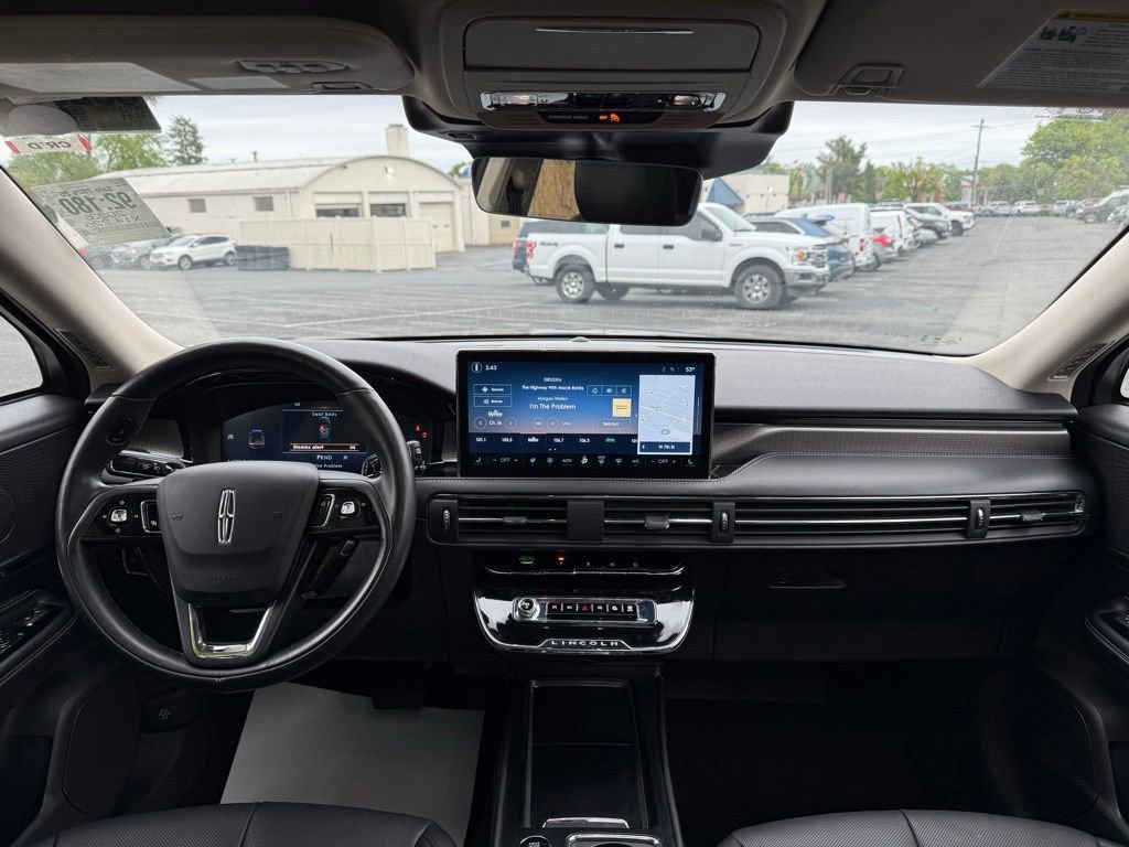 Used 2023 Lincoln Corsair Reserve w/ Equipment Group 201A AWD/4WD image 14
