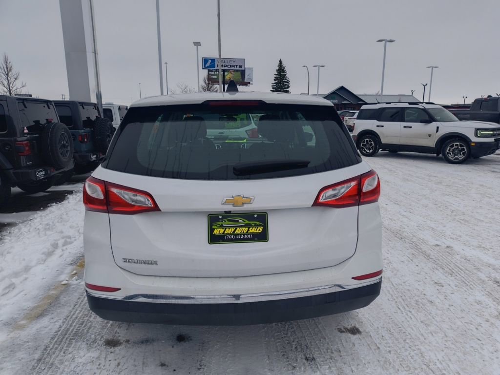 Used 2018 Chevrolet Equinox LS image 6