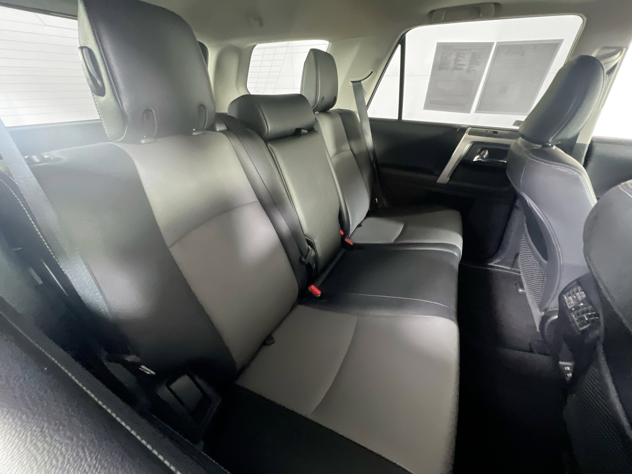 Used 2020 Toyota 4Runner SR5 Premium image 26