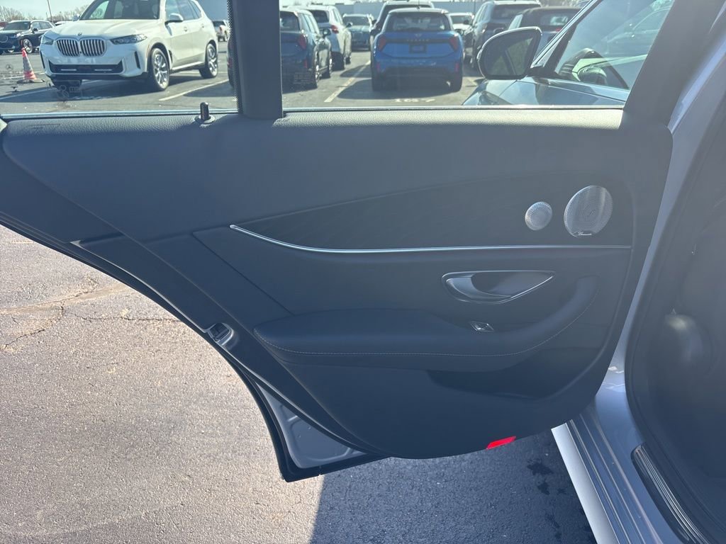 Used 2022 Mercedes-Benz E 350 Sedan image 12