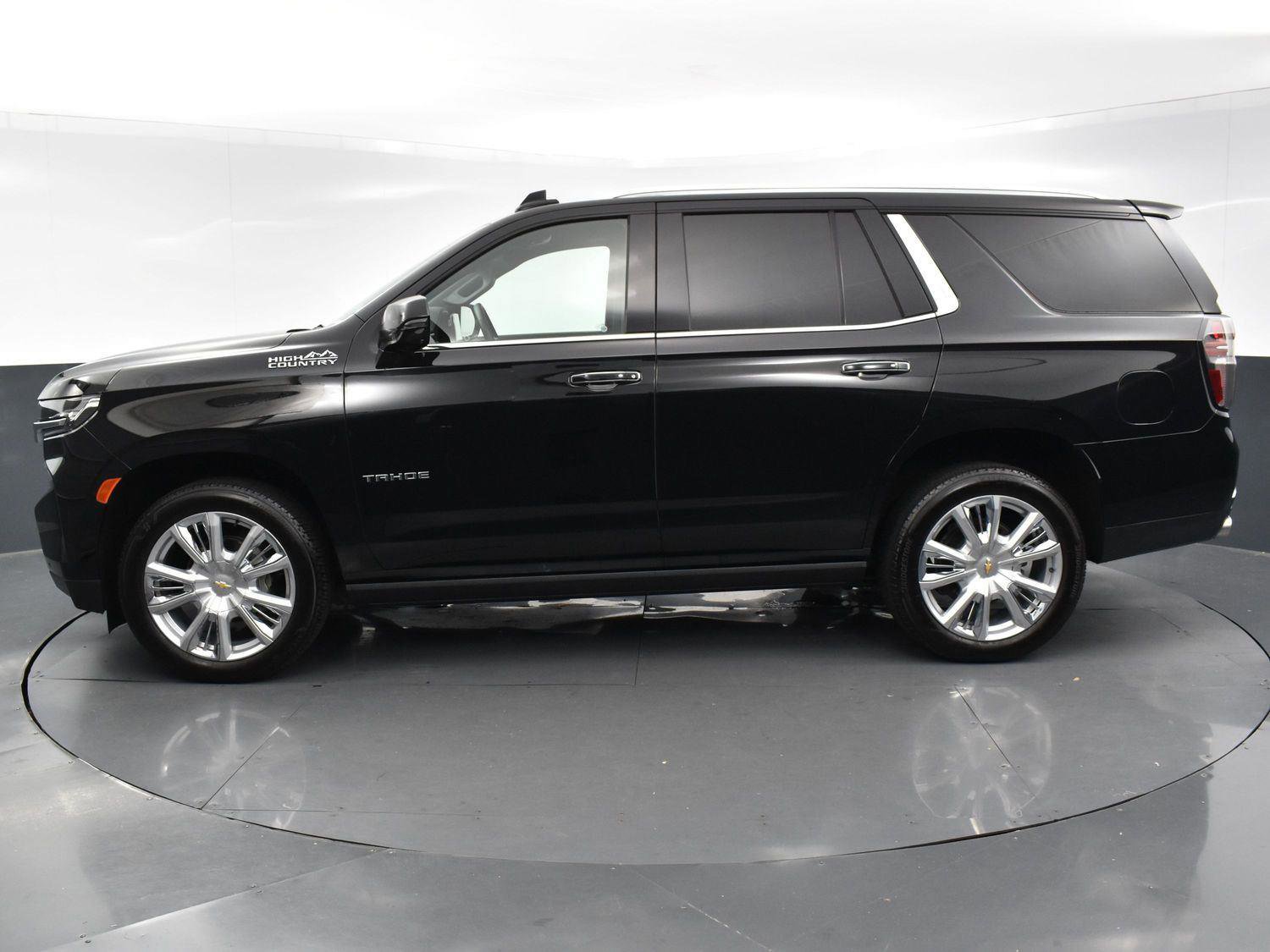 Used 2023 Chevrolet Tahoe High Country w/ Premium Package 2 image 4