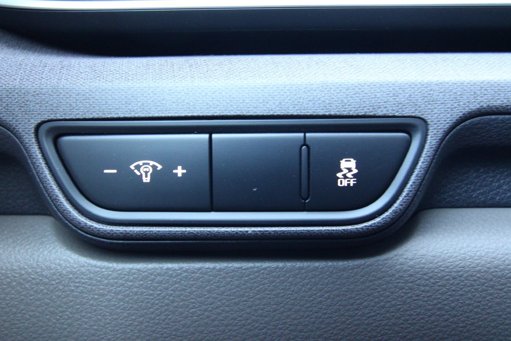 Used 2026 Kia Carnival EX FWD image 24