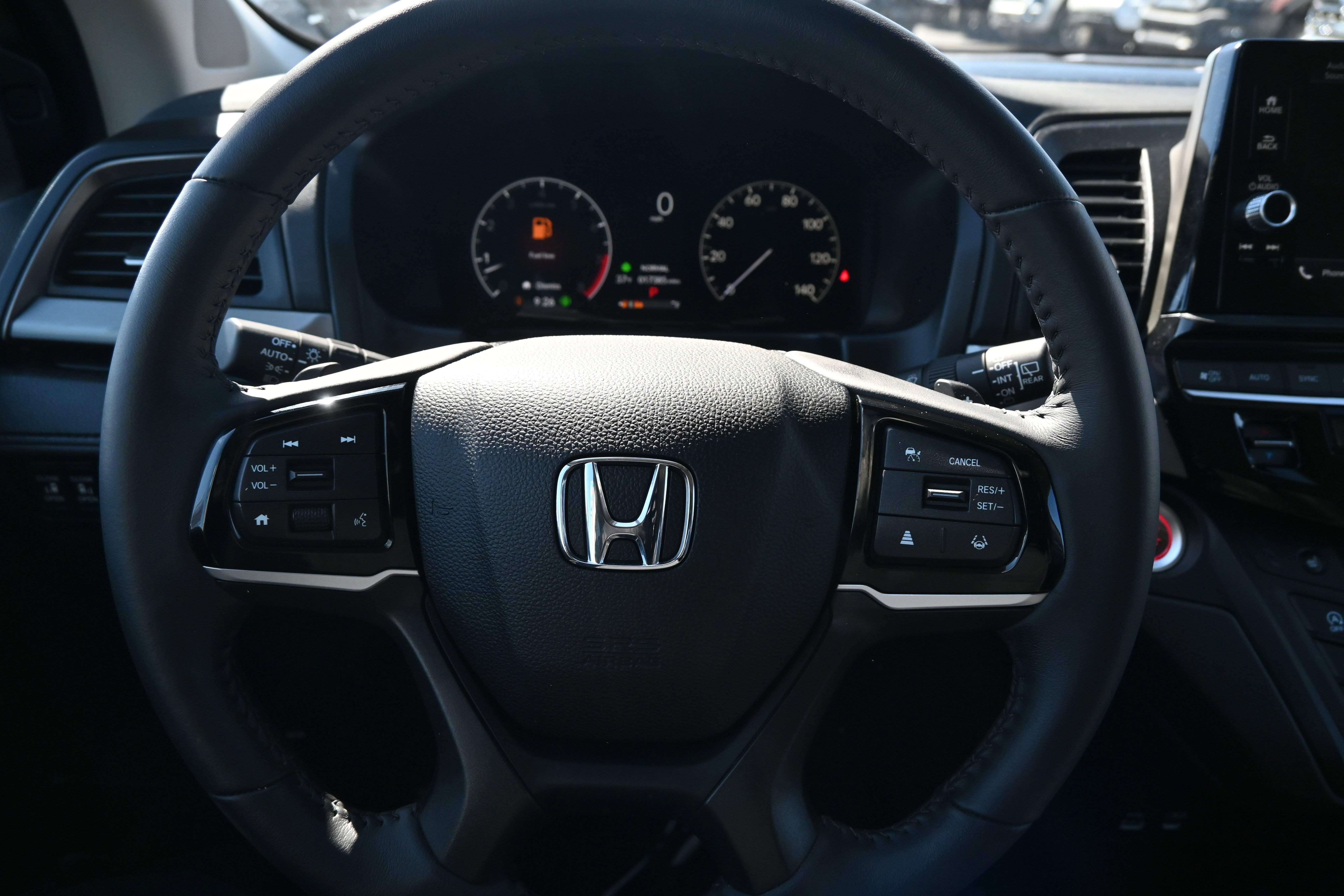 Used 2025 Honda Odyssey EX-L image 19