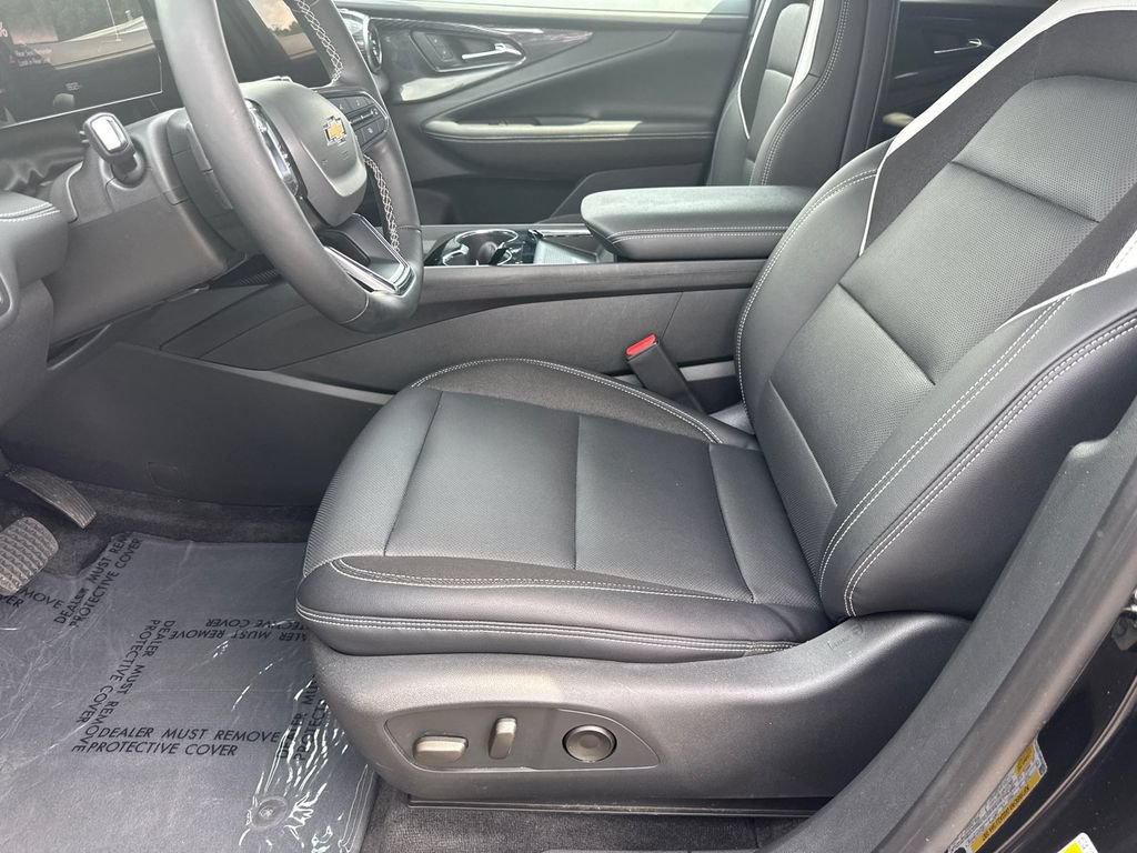 Used 2024 Chevrolet Blazer EV LT AWD/4WD image 10