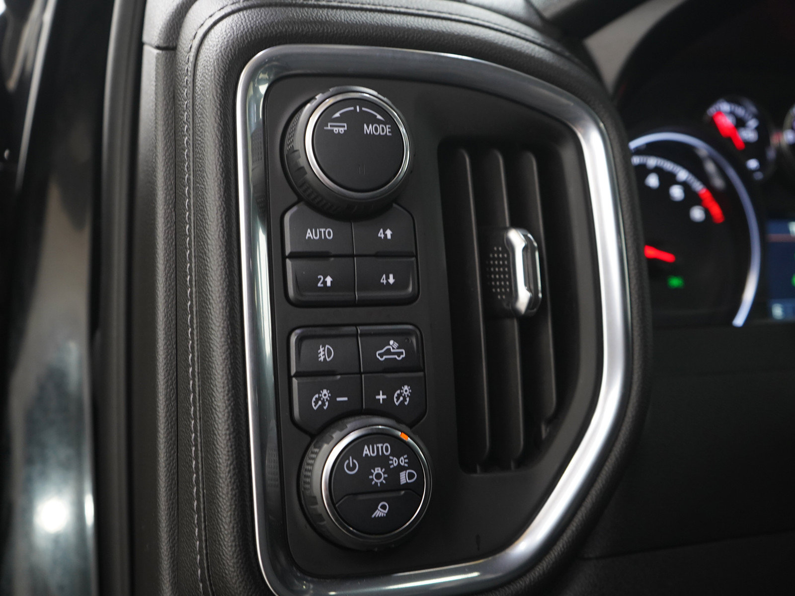 Used 2021 Chevrolet Silverado 1500 RST w/ All Star Edition Plus AWD/4WD image 26