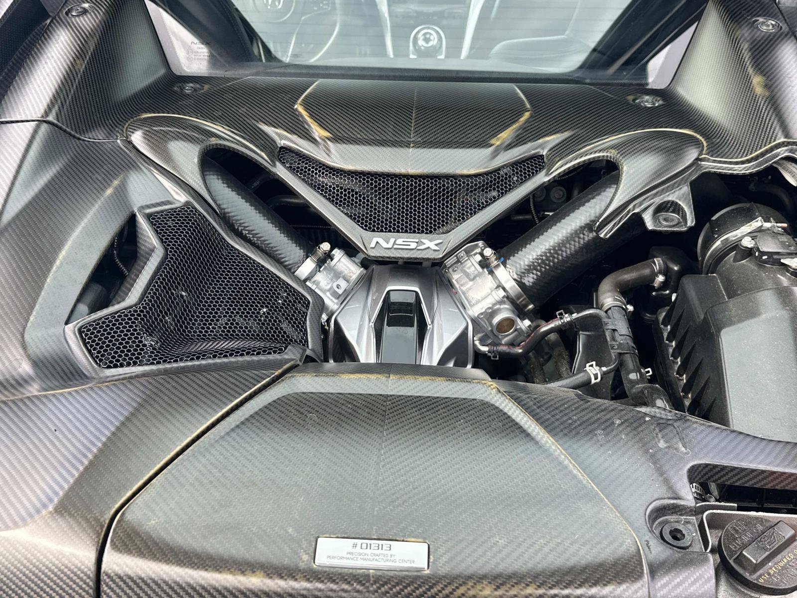 Used 2017 Acura NSX AWD/4WD image 28