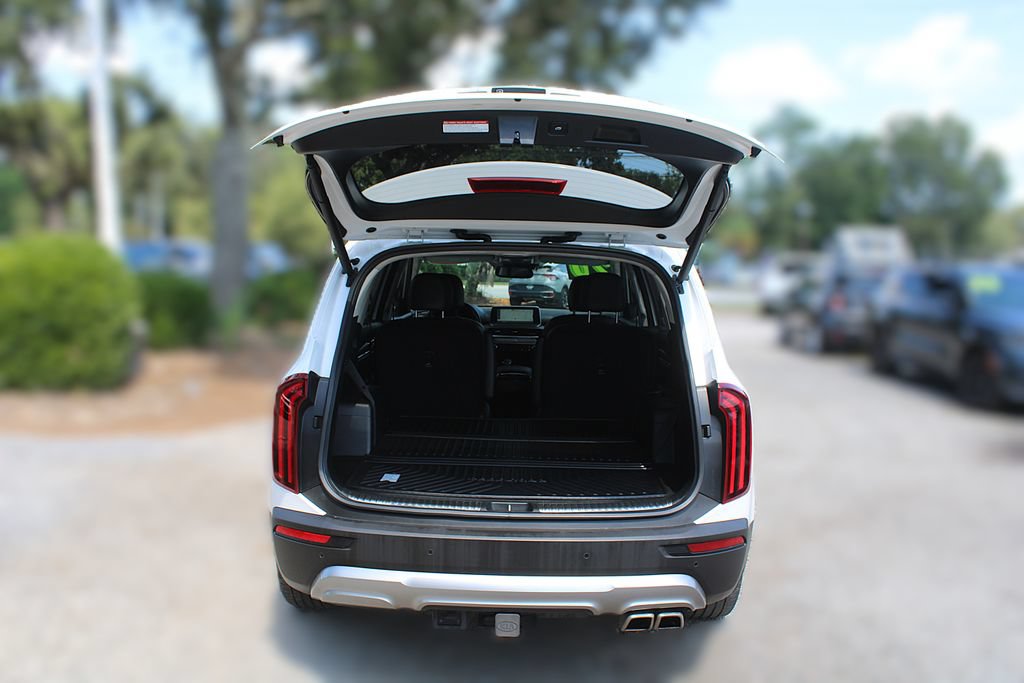 Used 2020 Kia Telluride SX w/ SX Prestige Package AWD/4WD image 9