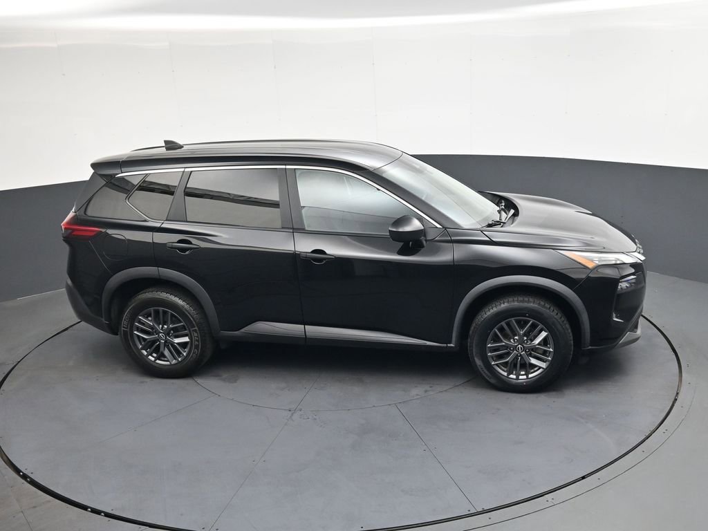 Used 2023 Nissan Rogue S image 30