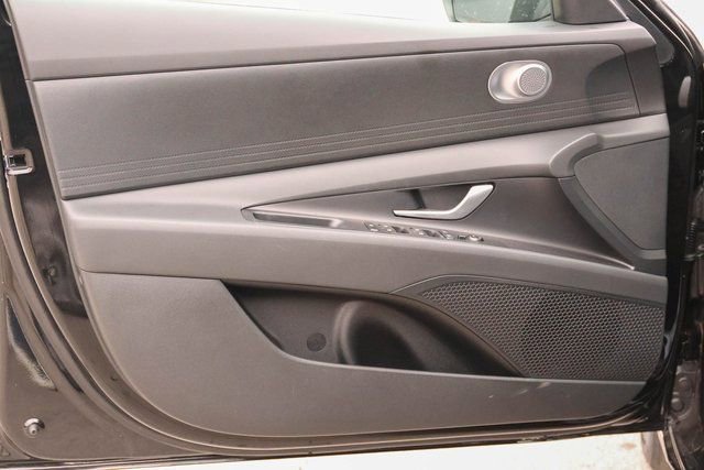 New 2026 Hyundai Elantra SE w/ Cargo Package image 6
