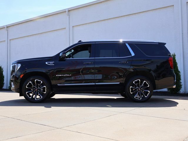 Used 2023 GMC Yukon Denali AWD/4WD image 4