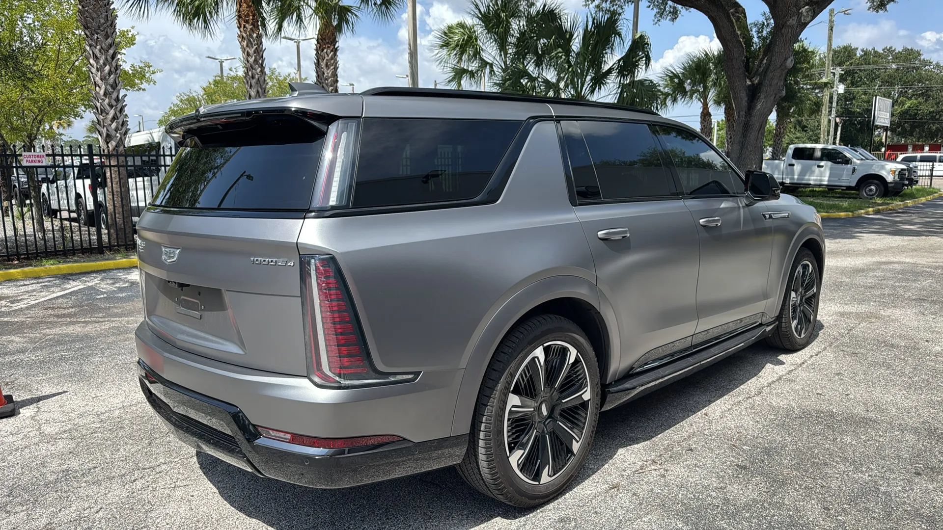 Used 2026 Cadillac Escalade IQL Sport 2 AWD/4WD image 5