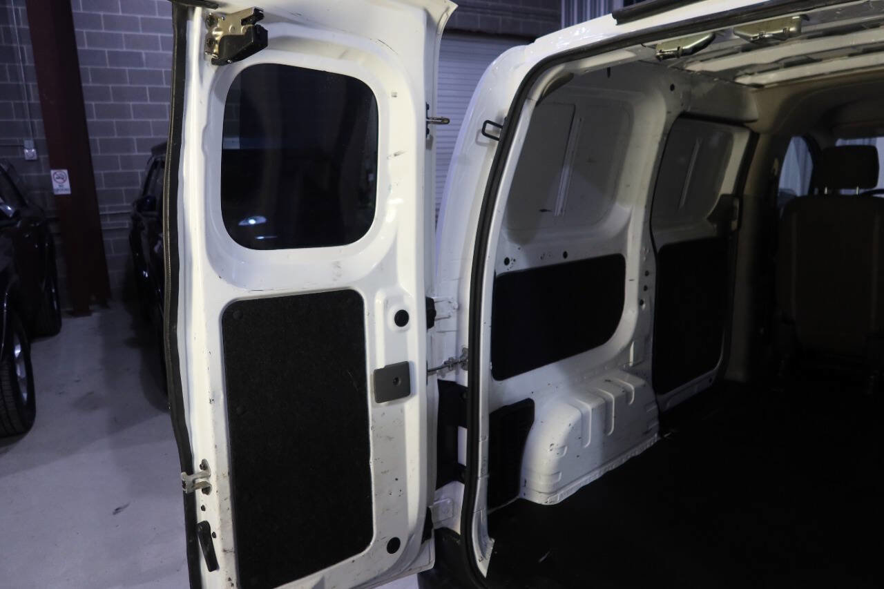 Used 2017 Nissan NV200 S w/ Back Door Glass Package FWD image 18