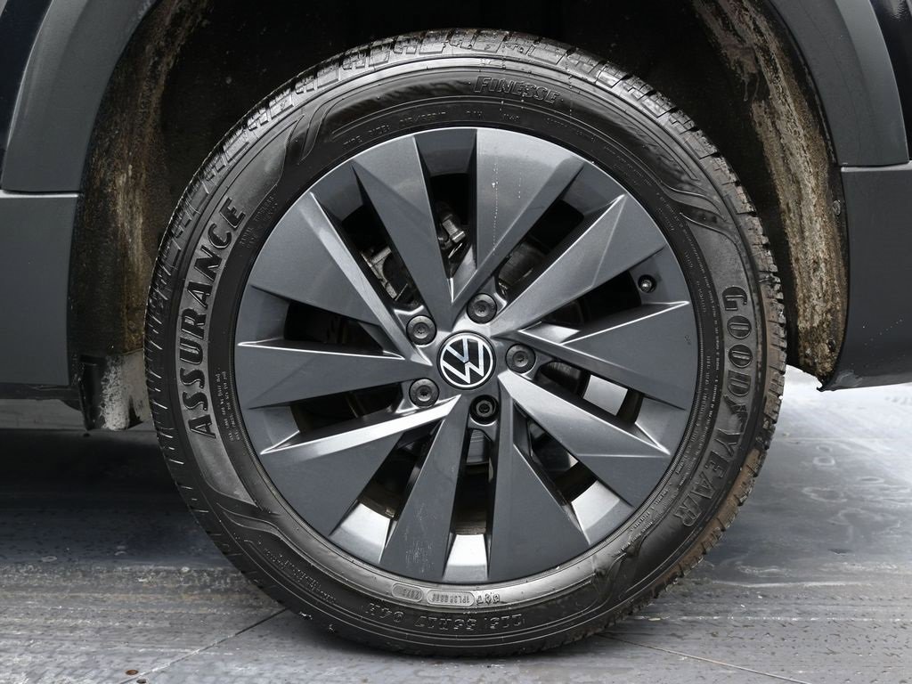 Used 2023 Volkswagen Taos S image 12