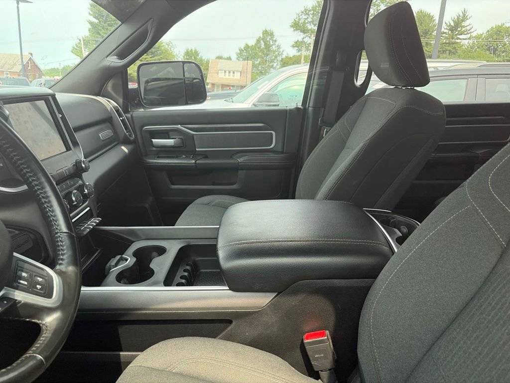 Used 2021 RAM 2500 Big Horn w/ Night Edition AWD/4WD image 7