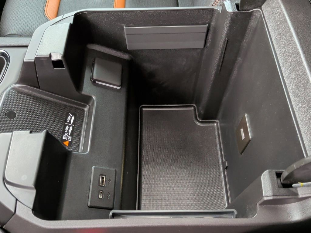 Used 2024 GMC Sierra 1500 AT4 w/ Technology Package image 35