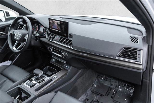 Certified 2025 Audi Q5 2.0T Premium image 24