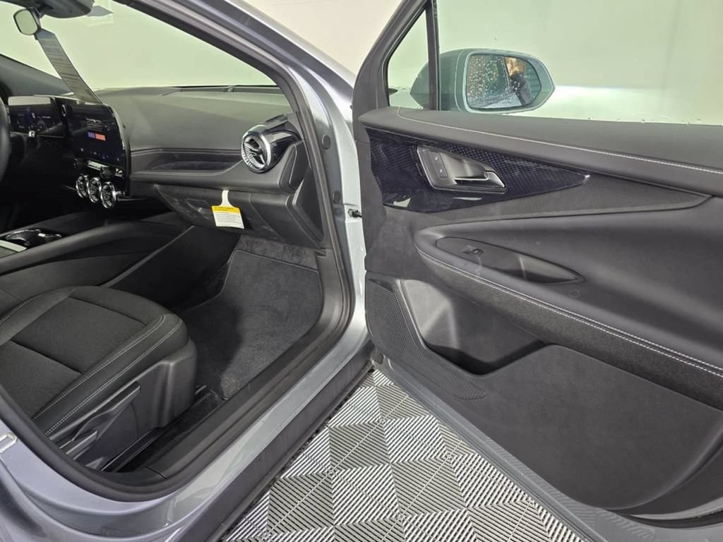 New 2025 Chevrolet Blazer EV LT FWD image 12