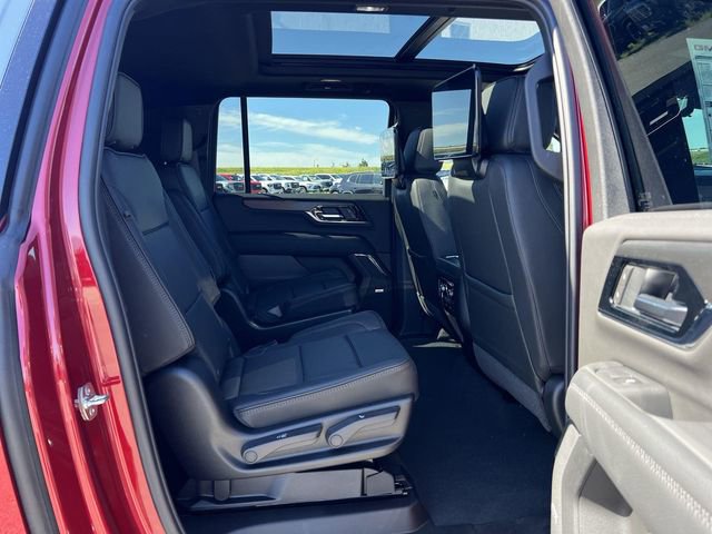 New 2026 GMC Yukon XL Denali w/ Denali Reserve Package image 32