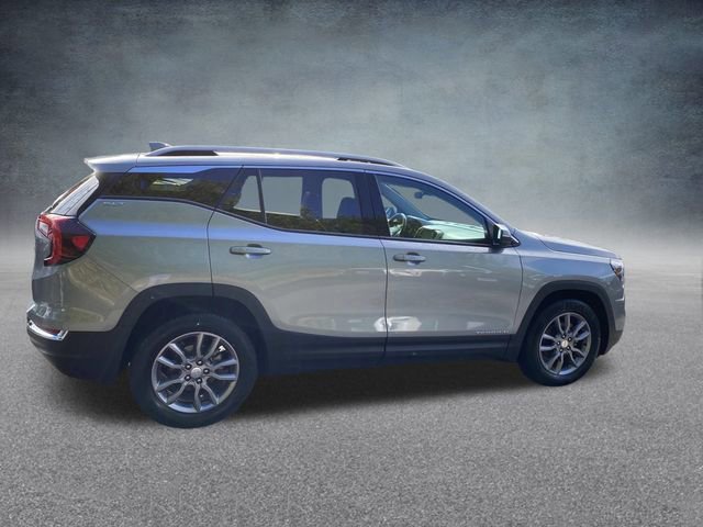 Used 2024 GMC Terrain SLT image 19