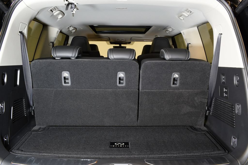 Certified 2026 INFINITI QX80 Luxe w/ Cargo Package AWD/4WD image 32