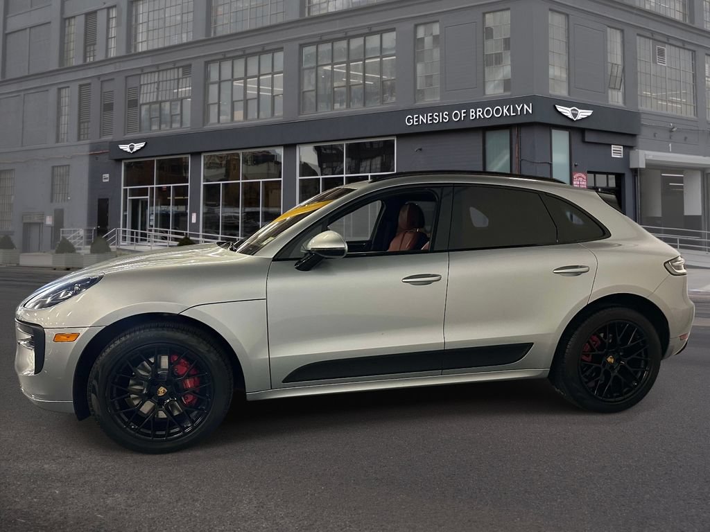 Used 2021 Porsche Macan GTS AWD/4WD image 2