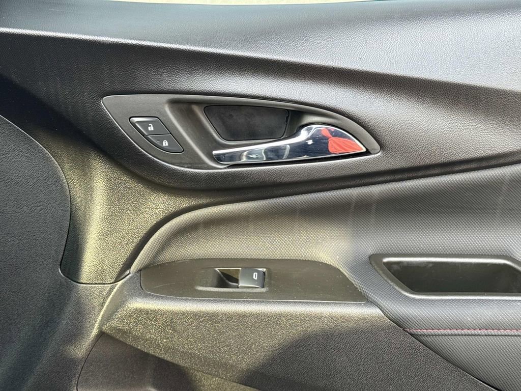 Used 2023 Chevrolet Equinox RS w/ RS Leather Package image 14