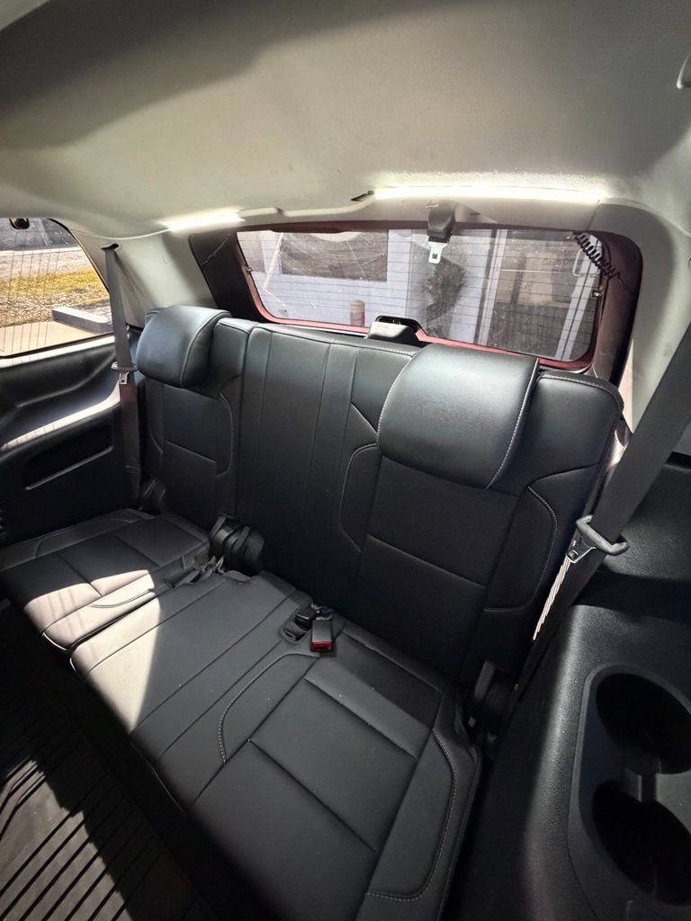 Used 2019 Chevrolet Tahoe LT w/ Luxury Package image 12