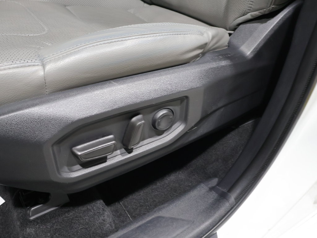 Used 2024 Toyota Tundra SR5 w/ SR5 Premium Package AWD/4WD image 13