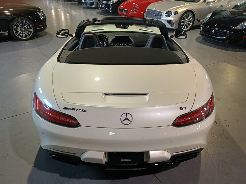 Used 2018 Mercedes-Benz AMG GT Roadster image 6