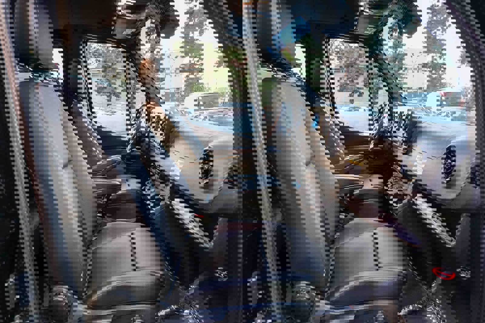 Used 2023 Mercedes-Benz Sprinter 2500 image 16