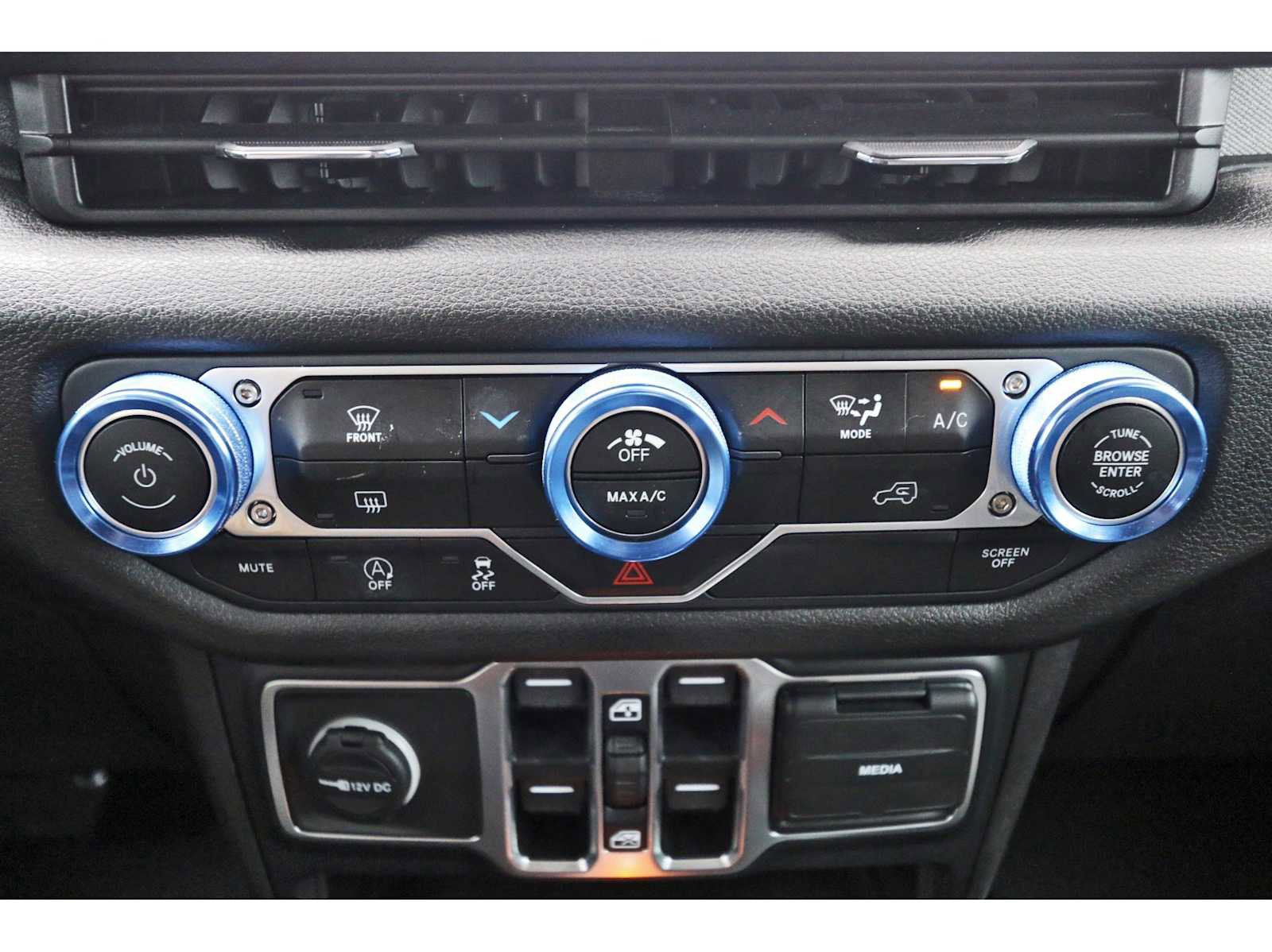 Used 2025 Jeep Wrangler Unlimited Sport AWD/4WD image 23