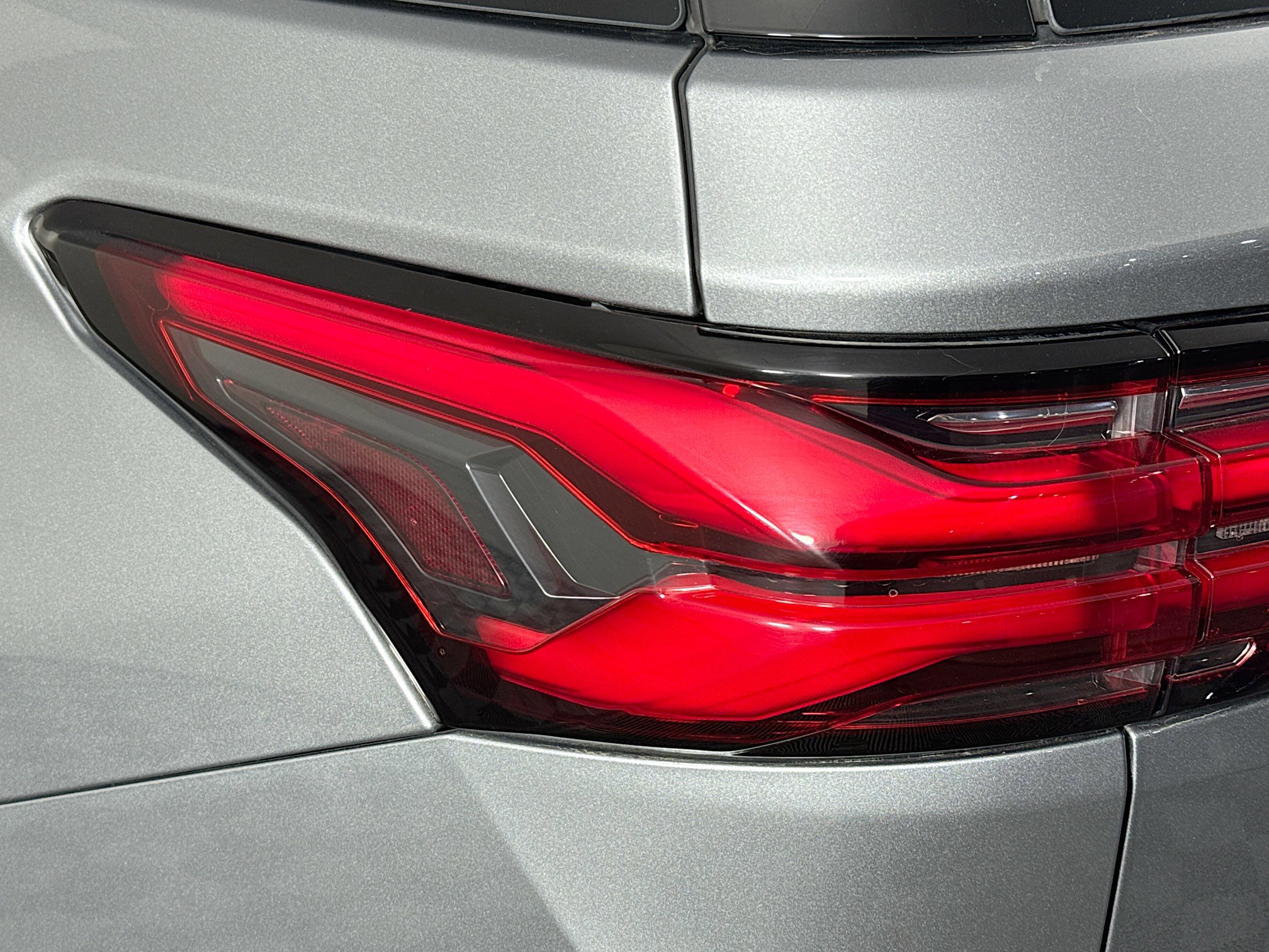 Used 2024 Chevrolet Traverse LS w/ Safety Package image 35