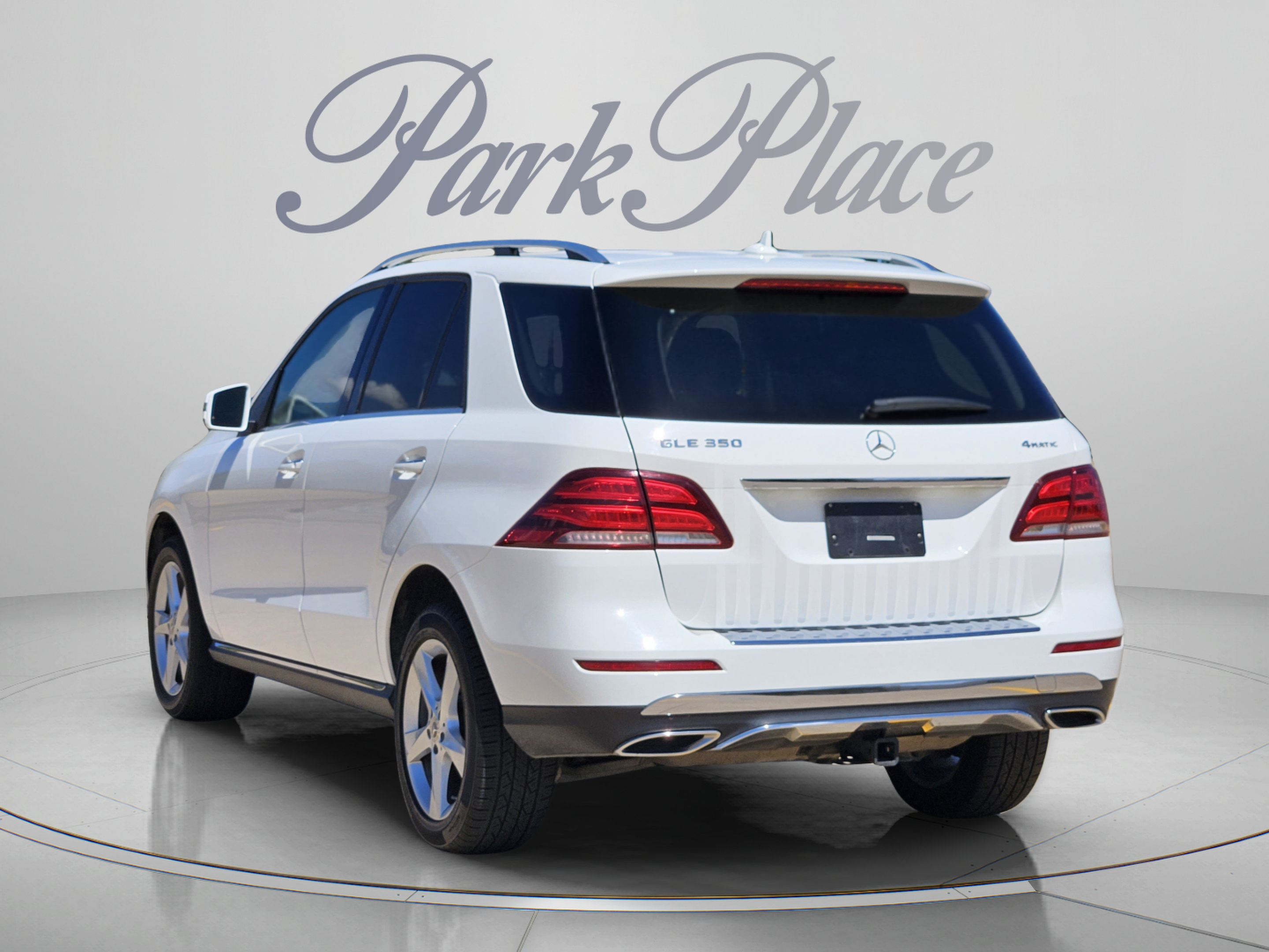 Used 2018 Mercedes-Benz GLE 350 4MATIC image 3
