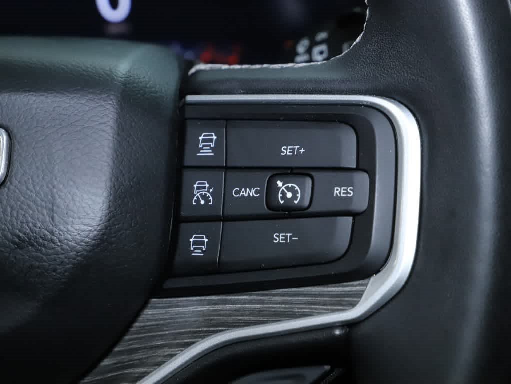 Used 2022 Jeep Wagoneer Series III AWD/4WD image 24
