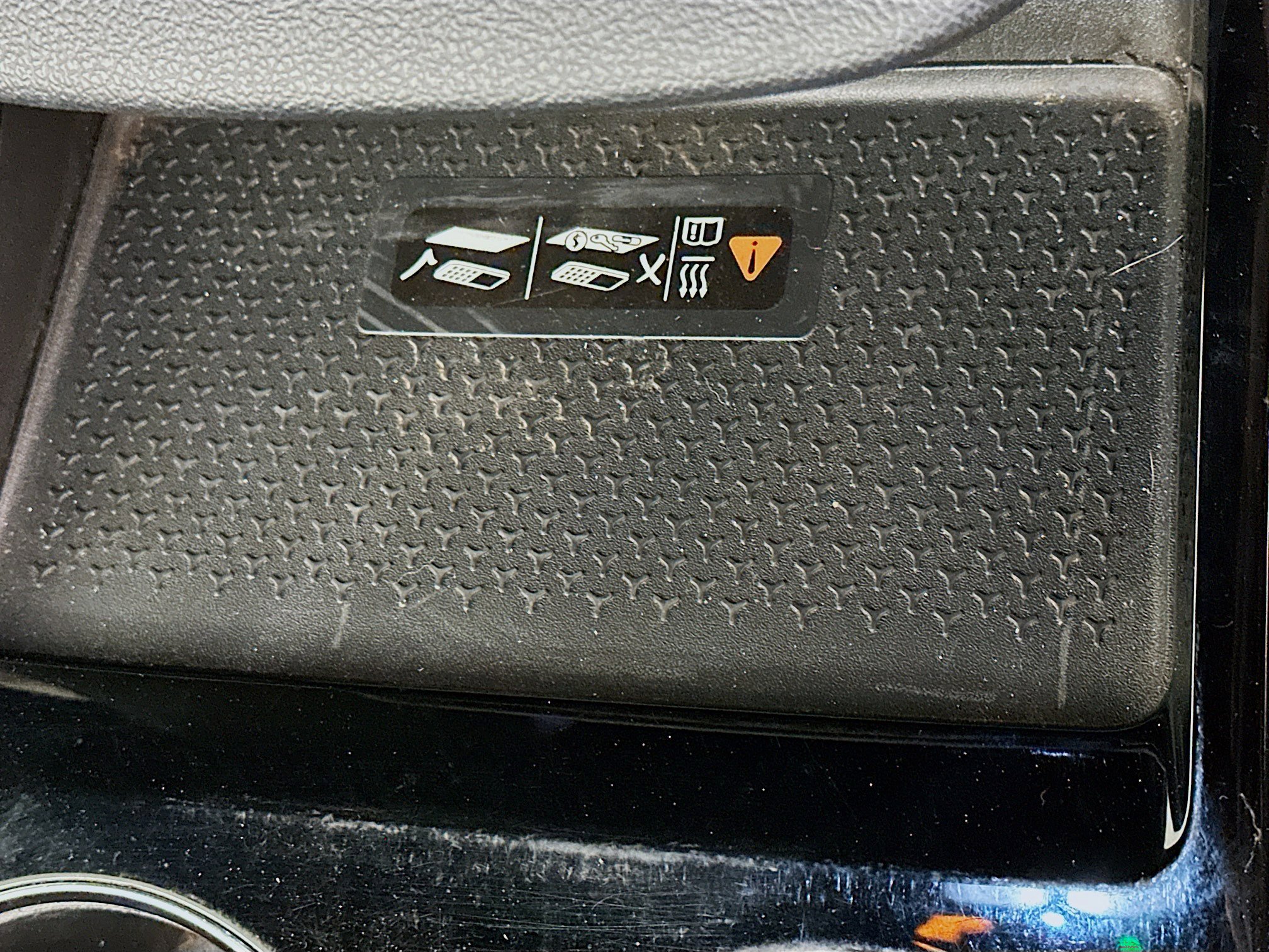 Used 2024 Chevrolet Blazer EV LT image 26