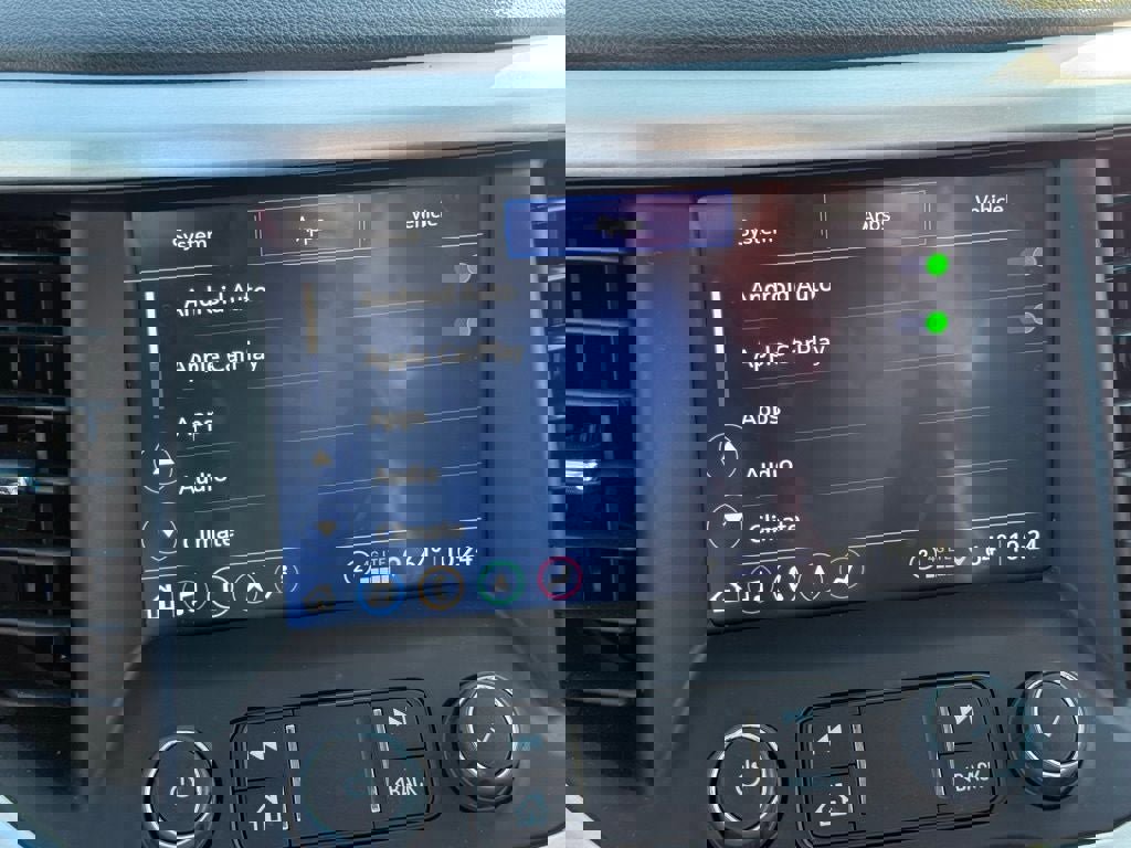 Used 2023 GMC Acadia SLE w/ Driver Convenience Package image 28