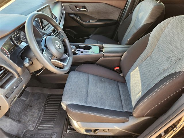Used 2023 Nissan Rogue SV image 13