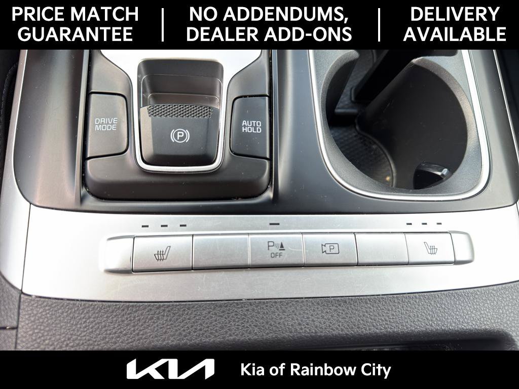 Used 2024 Kia Carnival LX FWD image 20