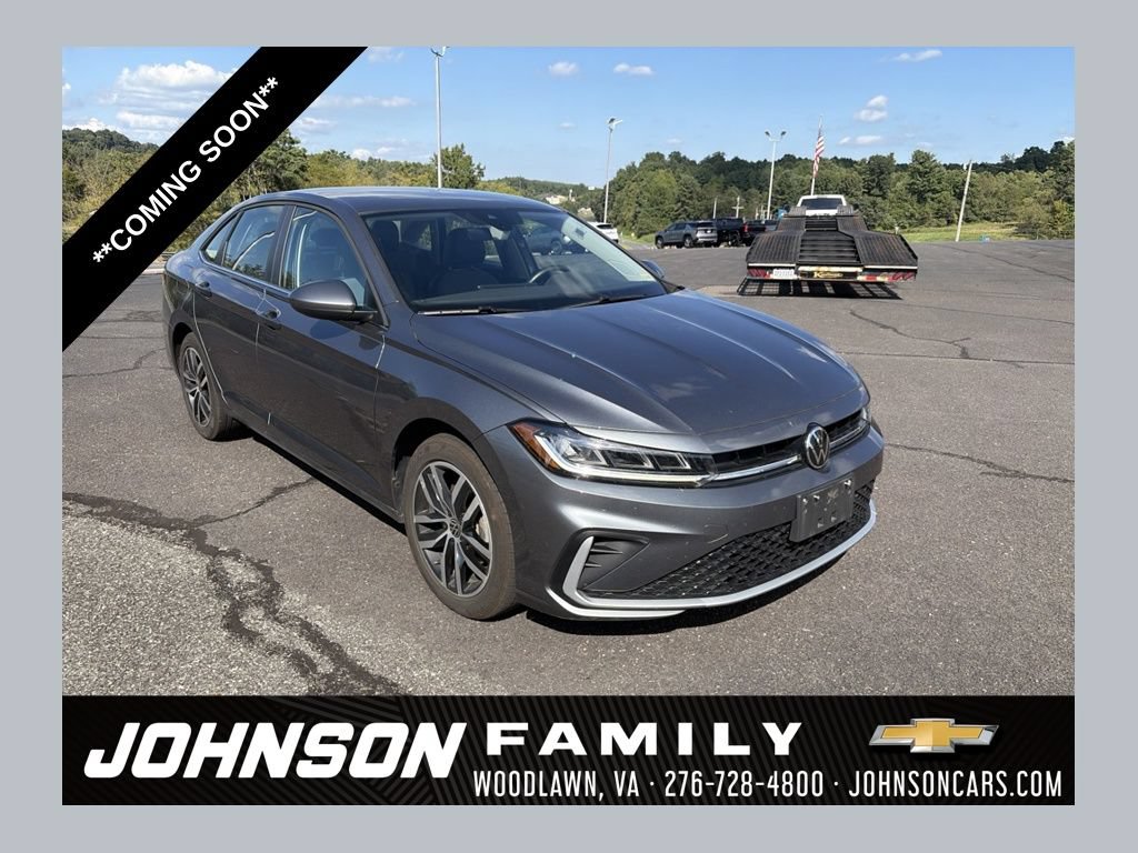 Used 2025 Volkswagen Jetta SE