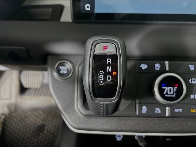 Used 2024 Land Rover Defender 110 S image 19