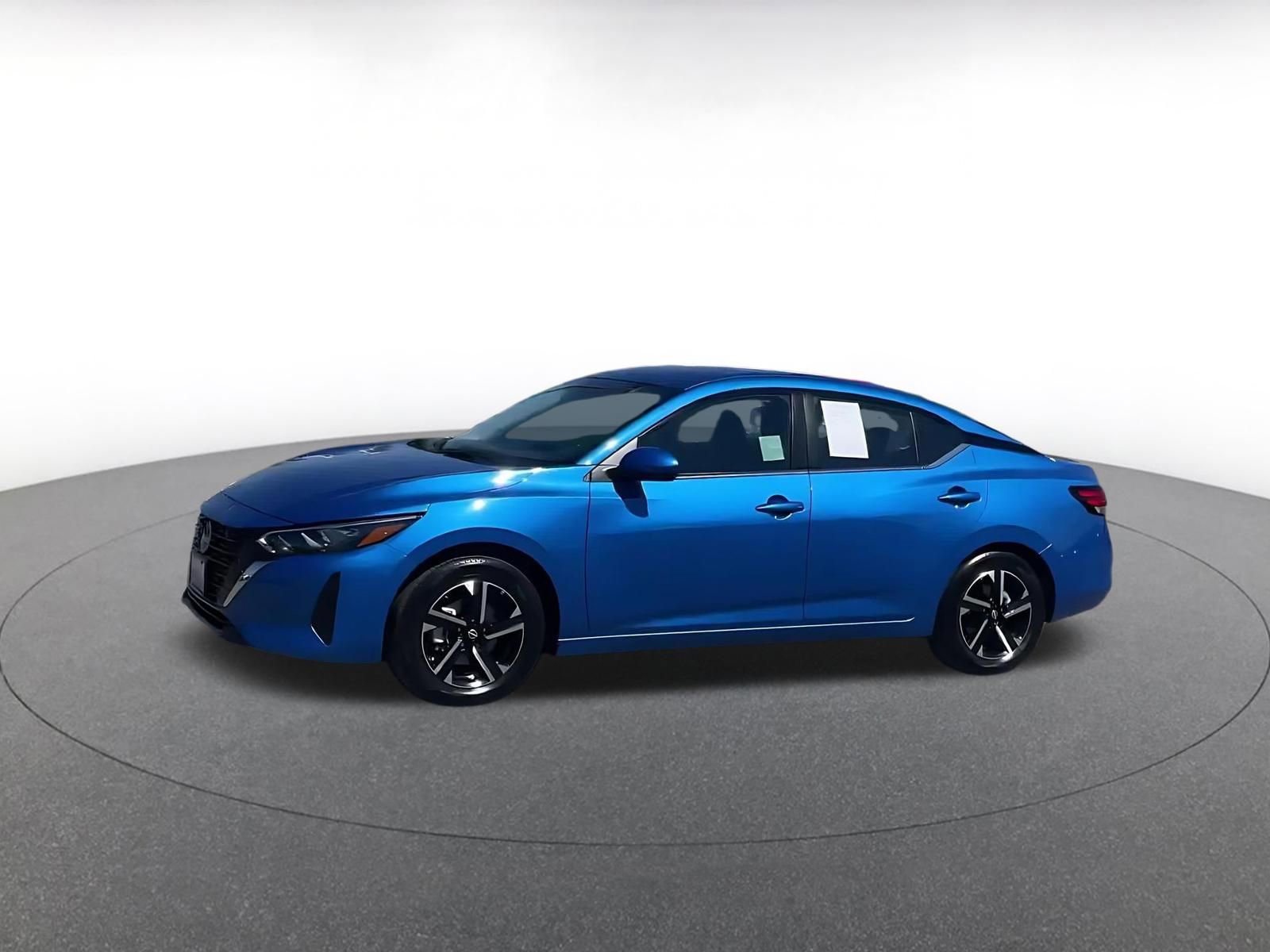 Used 2025 Nissan Sentra SV image 8