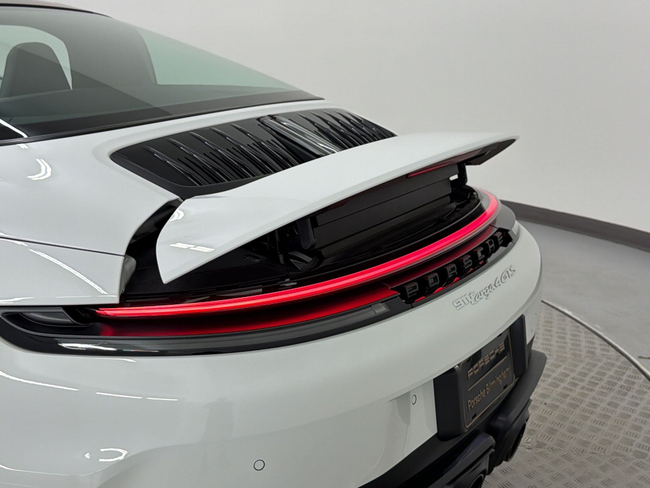 Certified 2026 Porsche 911 Targa 4 GTS AWD/4WD image 11