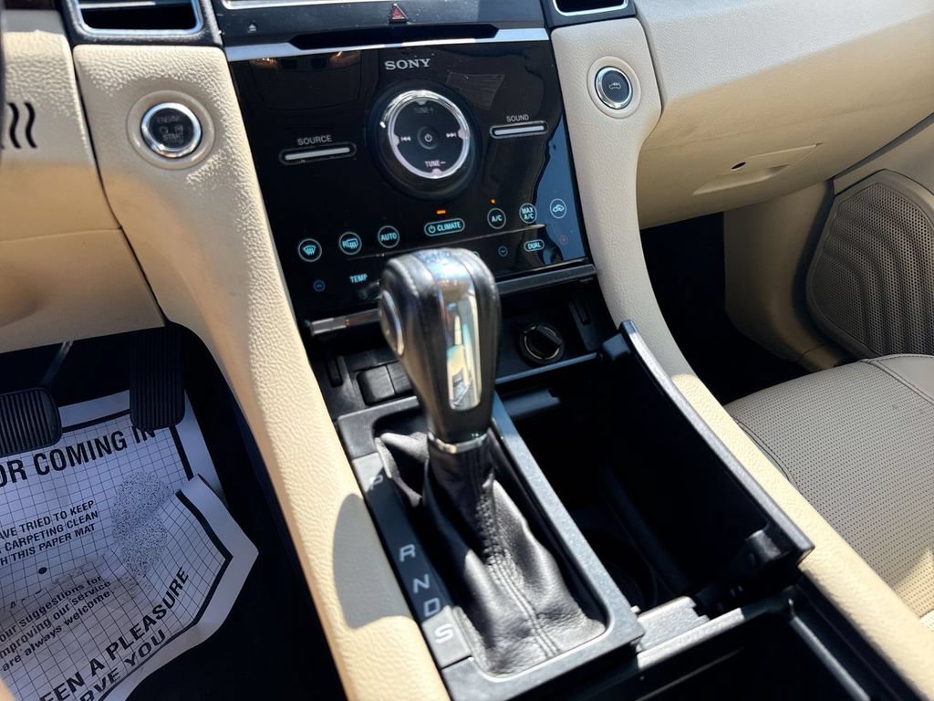 Used 2018 Ford Taurus Limited FWD image 18