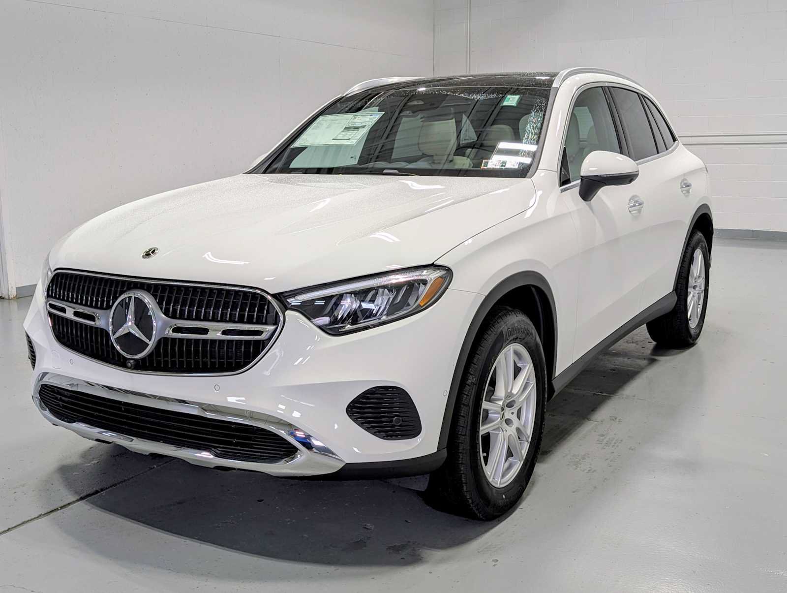 New 2026 Mercedes-Benz GLC 300 4MATIC image 1