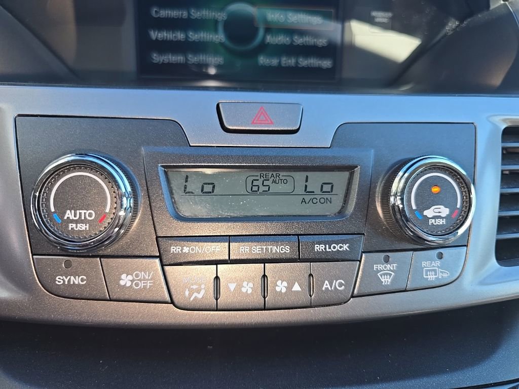 Used 2016 Honda Odyssey SE image 12