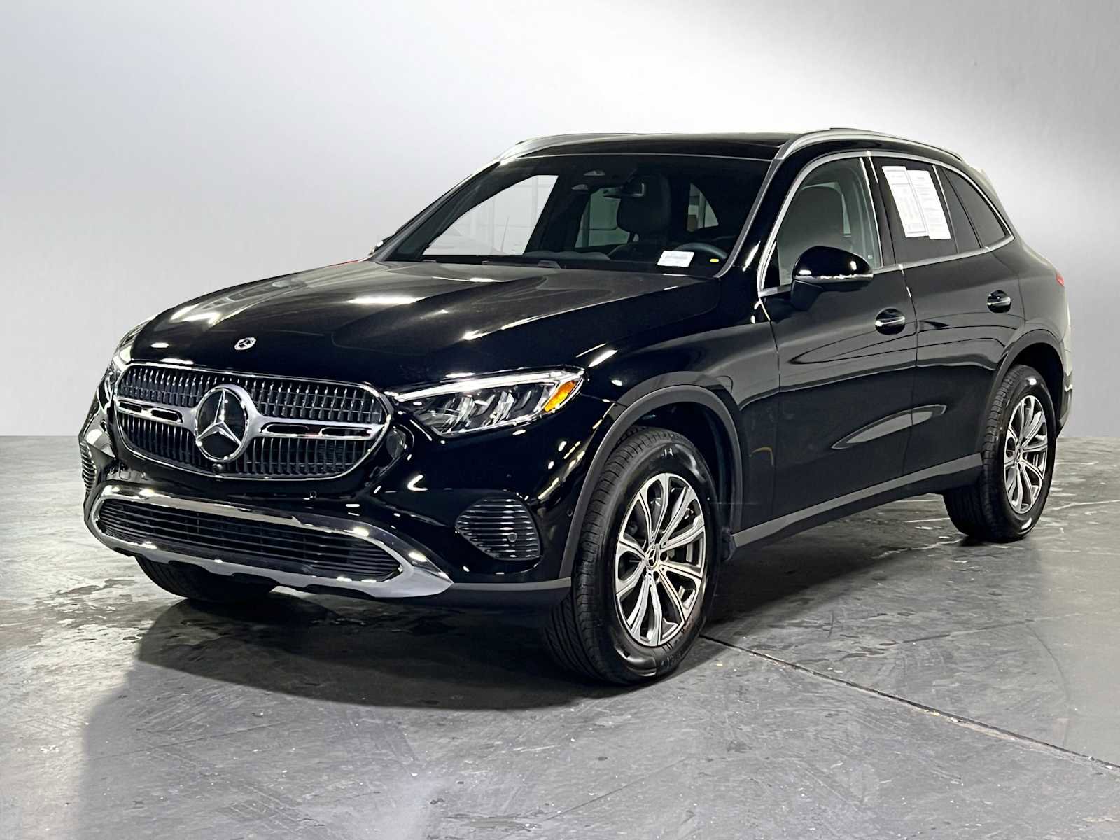 Used 2026 Mercedes-Benz GLC 300 4MATIC image 7