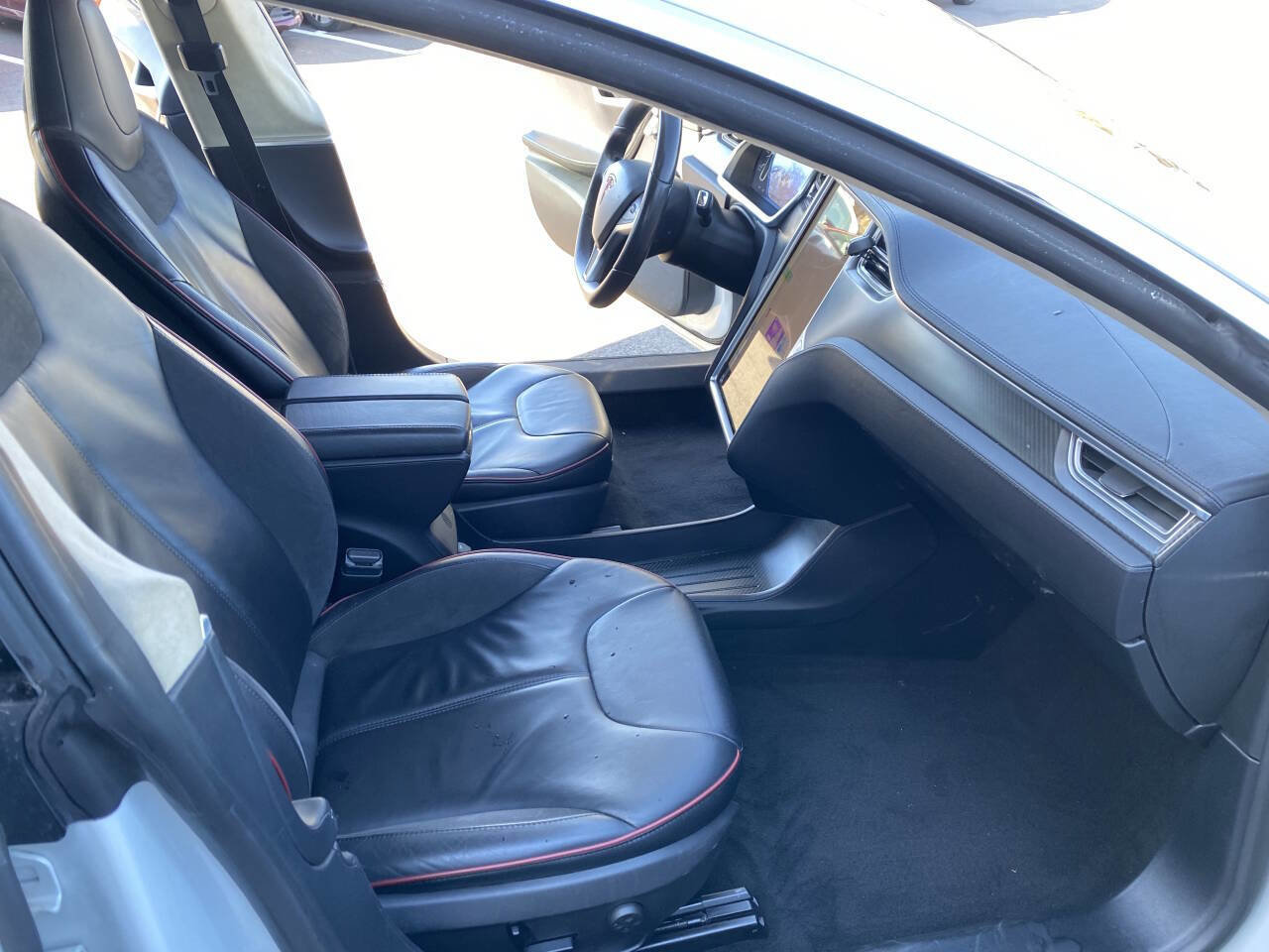 Used 2013 Tesla Model S Performance image 18